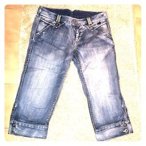 Blue jean Armani exchange Capri Jeans sz 4
